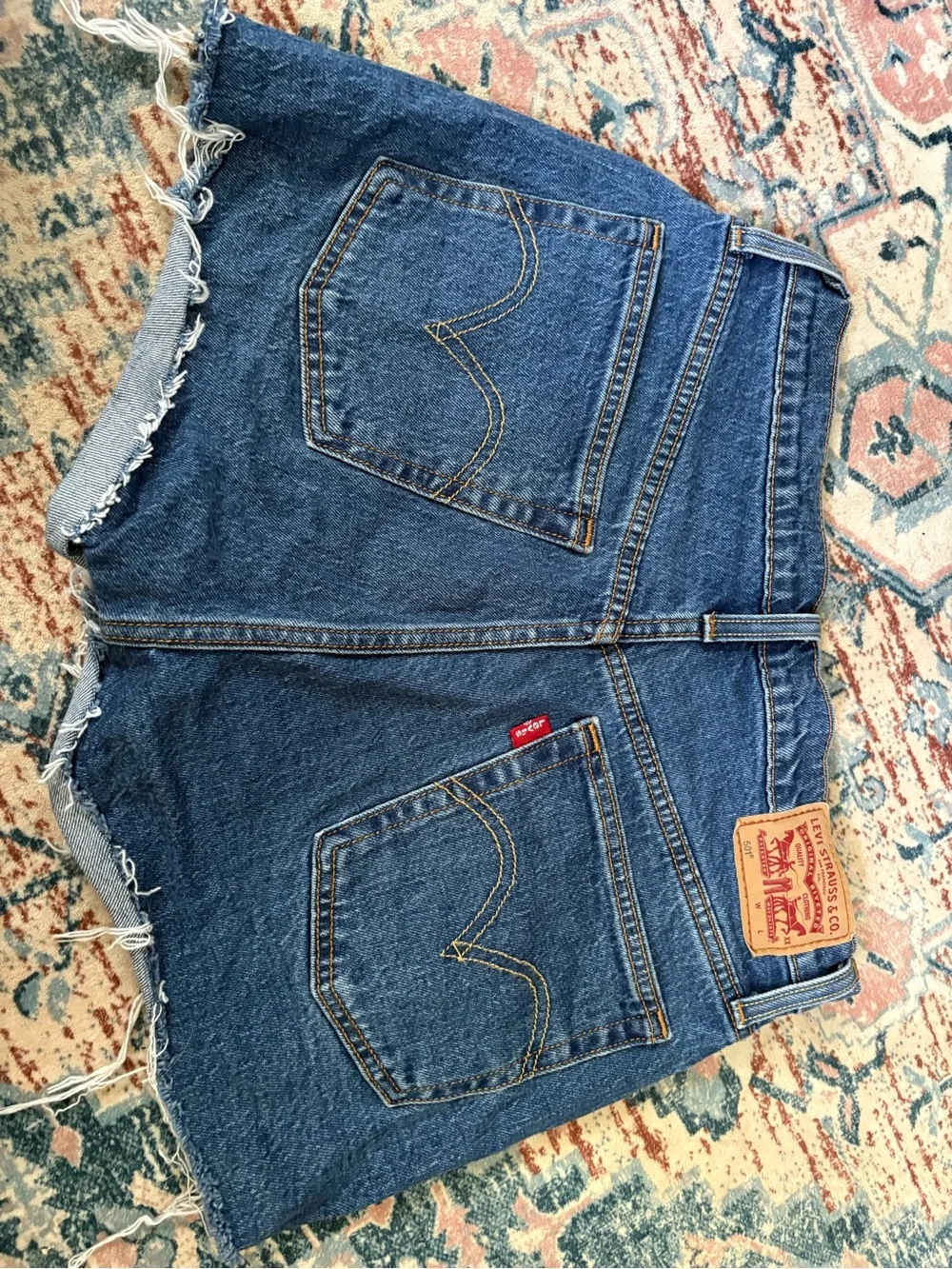Levi’s High Waisted Jean Shorts - Picture 2 of 4